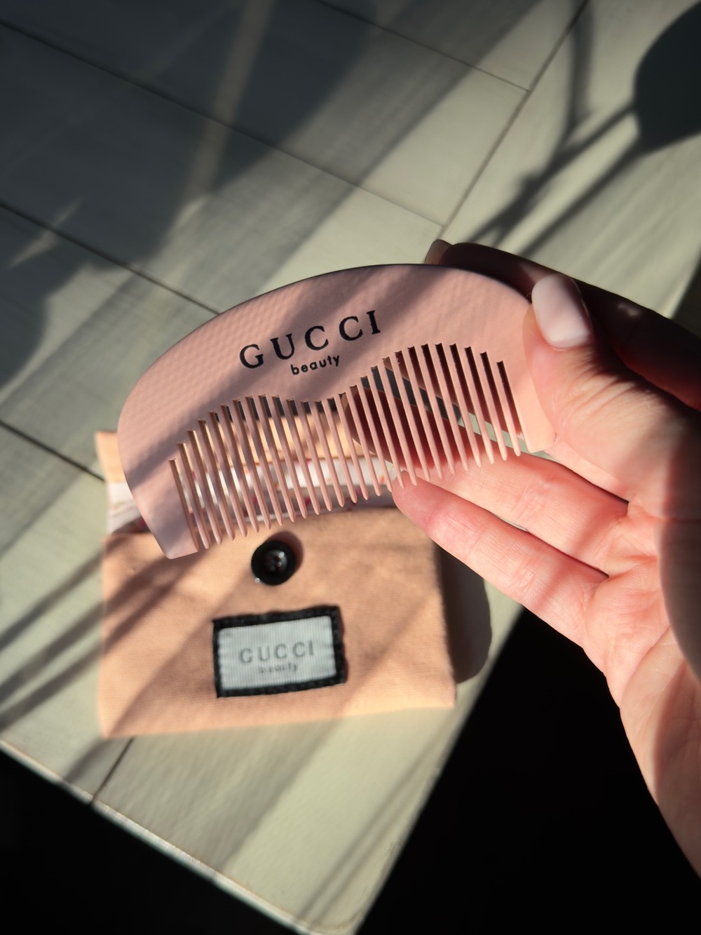Gucci Beauty Pink Pocket Comb with Floral Pouch